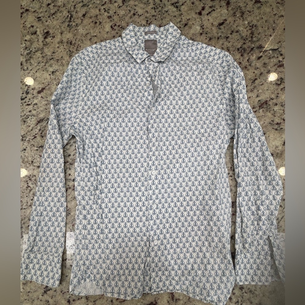 A-Frame Long Sleeve Button Down Men’s L